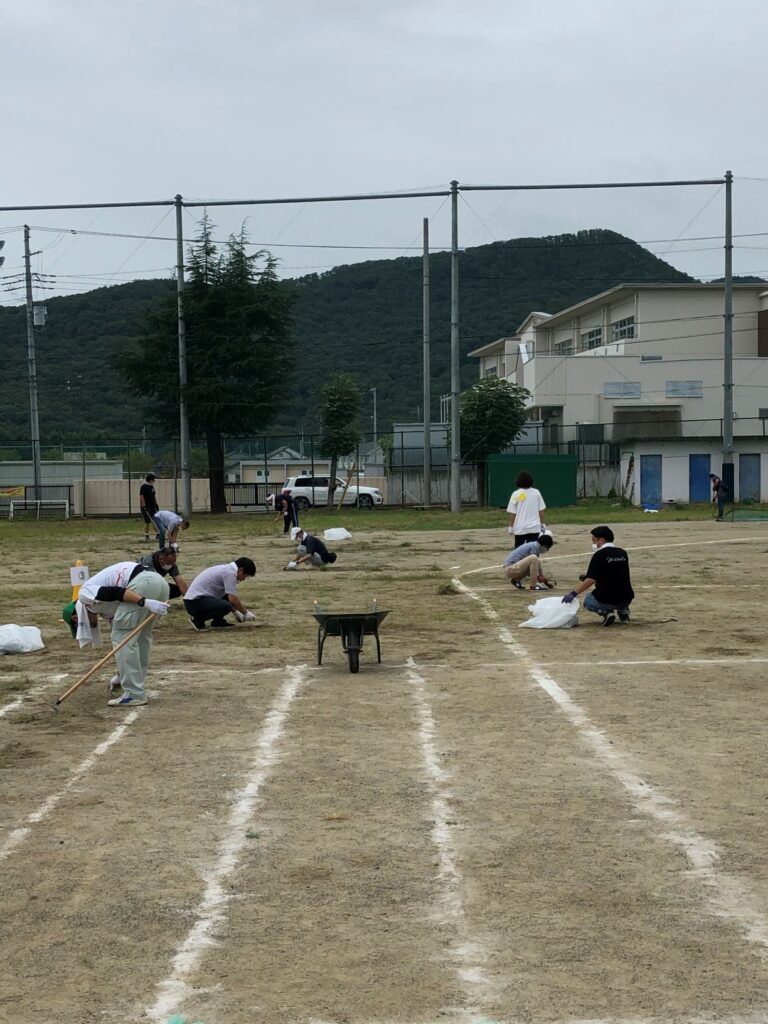 PTAボランティア奉仕作業の様子